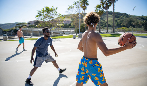 Best Portable Outdoor Basketball Hoop: Lifetime vs. Spalding vs. SKLZ