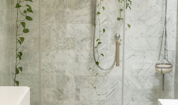 Best Glass Sliding Showers Doors DreamLine vs Kohler vs Aston Bath