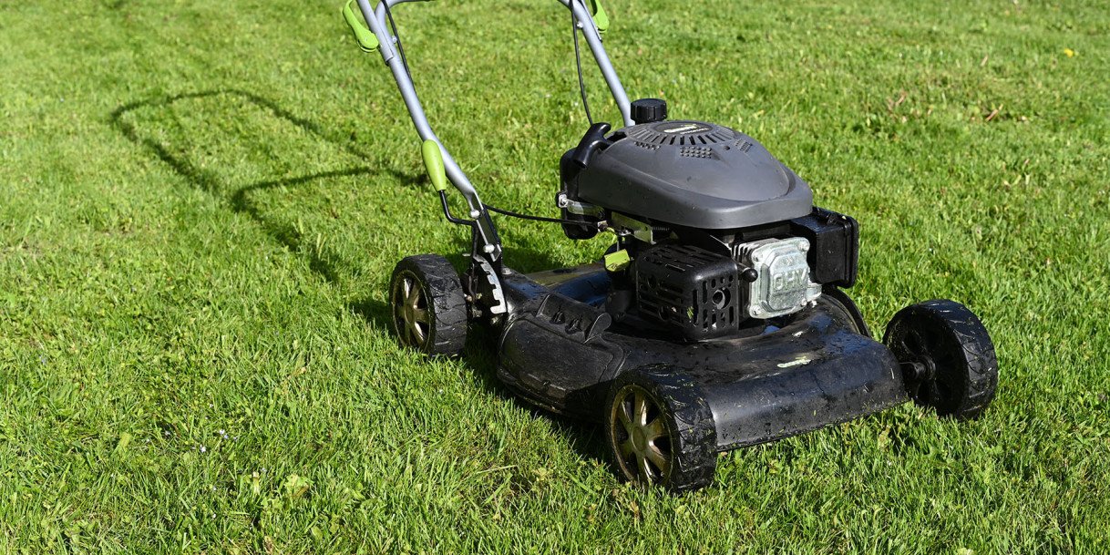 What Factors Should Be Considered Before Buying a Lawn Mower?